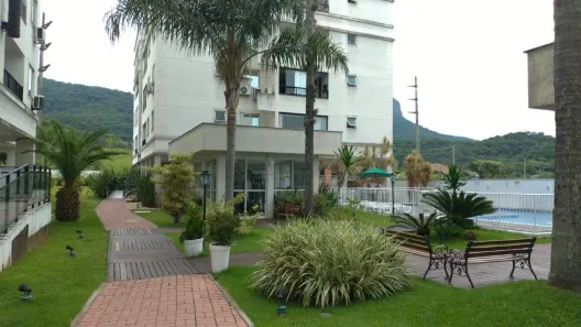 Apartamento com 3 Quartos para alugar, 80m² no Pedra Branca, Palhoça