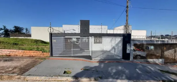 Casa com 3 Quartos para alugar, 80m² no Colúmbia, Londrina