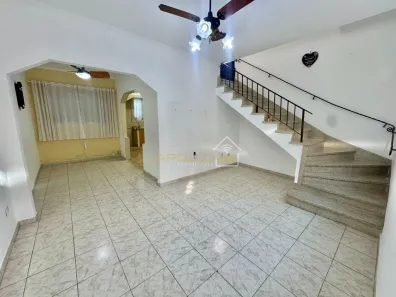 Sobrado com 2 Quartos à venda, 75m² no Macuco, Santos