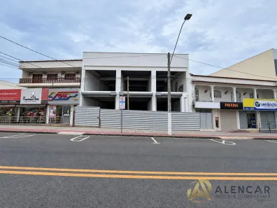 Ponto Comercial para alugar, 83m² no Parque Residencial Laranjeiras, Serra