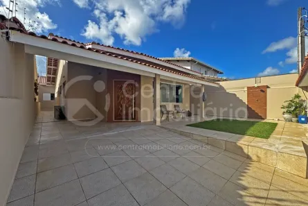 Casa com 3 Quartos à venda, 144m² no Josedy, Peruíbe