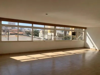 Apartamento com 4 Quartos para alugar, 248m² no Centro, Uberaba