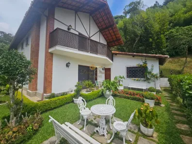 Casa de Condomínio com 6 Quartos à venda, 172m² no Granja Guarani, Teresópolis