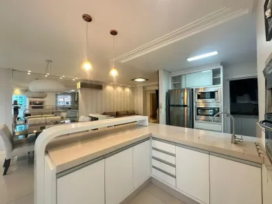 Apartamento com 3 Quartos para alugar, 130m² no Pioneiros, Balneário Camboriú