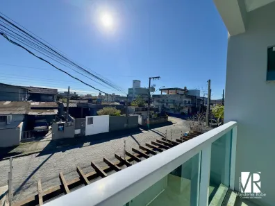 Apartamento com 2 Quartos para alugar, 66m² no Areias, Camboriú