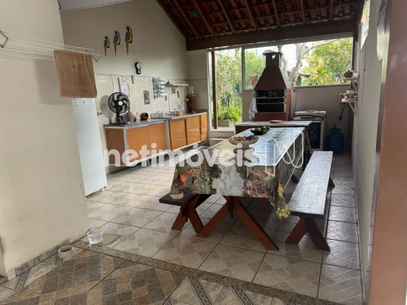 Casa com 3 quartos — Dom Joaquim, Belo Horizonte