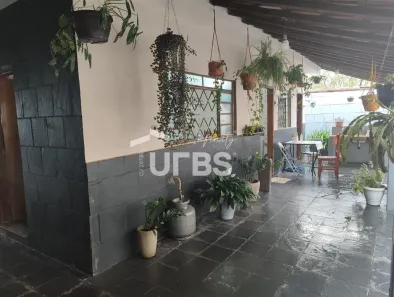 Casa com 8 Quartos à venda, 280m² no Saraiva, Uberlândia