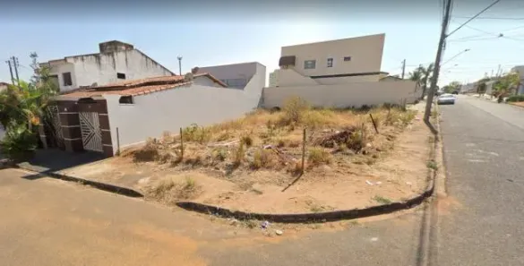 Lote/Terreno à venda, 302m² no Granada, Uberlândia