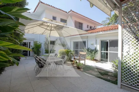 Casa com 4 Quartos à venda, 486m² no Jardim Luzitânia, São Paulo