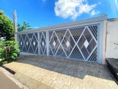 Casa com 3 Quartos à venda, 250m² no Jardim Esplanada, Marília
