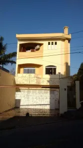 Sobrado com 4 Quartos à venda, 407m² no Vila Helena, Santo André