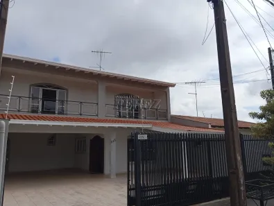 Sobrado com 5 Quartos à venda, 333m² no Brasília, Londrina