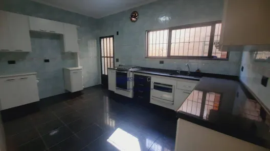 Casa com 3 Quartos à venda, 160m² no Vila Pedro Moreira, Guarulhos