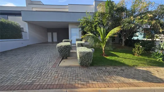 Casa de Condomínio com 3 Quartos para alugar, 211m² no Jardim Residencial Dona Lucilla, Indaiatuba