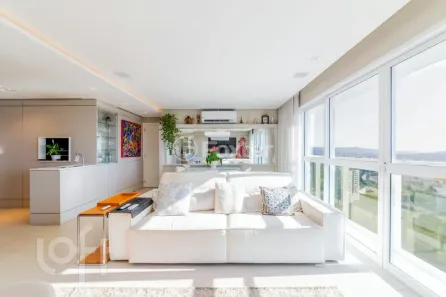 Apartamento com 3 Quartos à venda, 128m² no Petrópolis, Porto Alegre