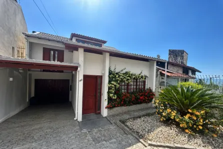 Sobrado com 3 Quartos à venda, 280m² no Agronômica, Florianópolis