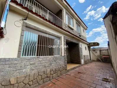 Casa com 3 Quartos à venda, 155m² no Vila Americana, Volta Redonda