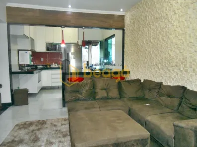 Casa com 3 Quartos à venda, 270m² no Jardim Laguna, Contagem
