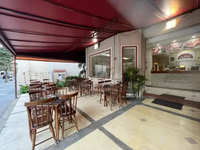 Imóvel Comercial com 3 Quartos para alugar, 200m² no Cambuí, Campinas