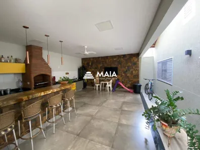 Casa com 3 Quartos à venda, 190m² no Jardim Nenê Gomes, Uberaba