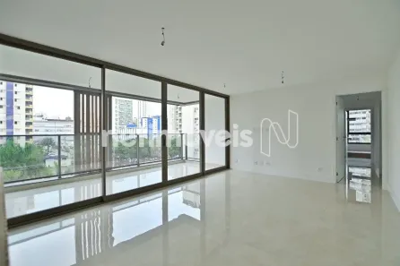 Apartamento com 4 Quartos à venda, 139m² no Sul, Brasília