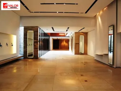 Prédio Comercial para alugar, 696m² no Cerqueira César, São Paulo