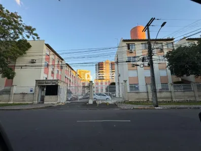 Apartamento com 2 Quartos para alugar, 65m² no Centro, Canoas