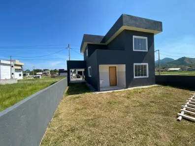Casa de Condomínio com 2 Quartos à venda, 111m² no Itapeba, Maricá