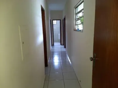 Casa com 4 Quartos à venda, 181m² no Bom Jesus, Uberlândia