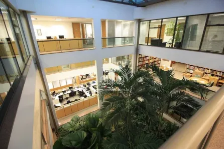 Prédio Comercial à venda, 2301m² no Vila Hamburguesa, São Paulo
