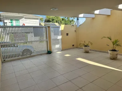 Casa com 3 Quartos à venda, 164m² no Piratininga, Niterói