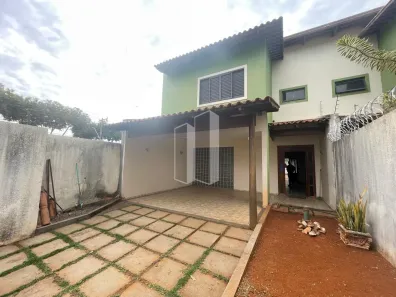 Casa com 4 Quartos à venda, 204m² no Jardim Atlântico, Goiânia