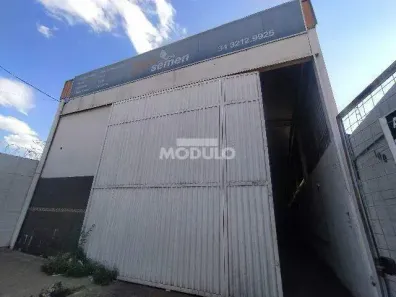 Galpão/Depósito/Armazém para alugar, 342m² no Nossa Senhora das Graças, Uberlândia