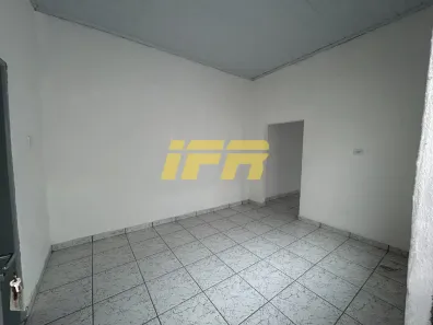 Casa com 2 Quartos para alugar, 50m² no Vila Nossa Senhora das Graças, Taubaté