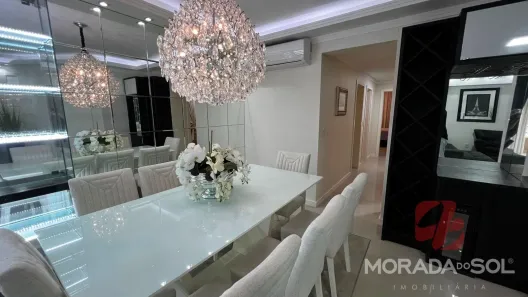Apartamento com 4 Quartos para alugar, 147m² no Meia Praia, Itapema