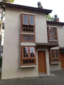 Casa com 2 Quartos à venda, 76m² no Vila Jardim, Gramado