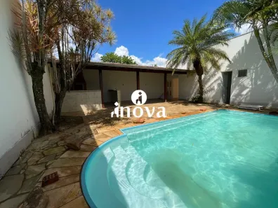 Casa com 4 Quartos à venda, 259m² no Fabrício, Uberaba
