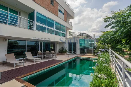 Casa de Condomínio com 4 Quartos à venda, 850m² no Jardim Vitória Régia, São Paulo