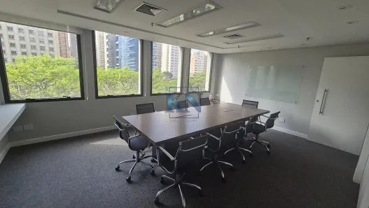 Sala Comercial para alugar, 130m² no Vila Olímpia, São Paulo