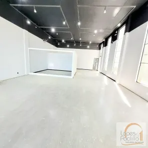 Ponto Comercial para alugar, 212m² no Nova Cerejeira, Atibaia