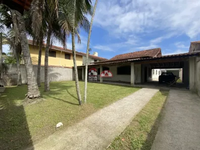 Casa com 4 Quartos à venda, 237m² no Jardim Brasil, Caraguatatuba