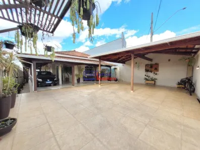 Casa com 3 Quartos à venda, 320m² no , Juatuba