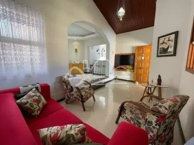 Casa com 3 Quartos para alugar, 157m² no Planalto, Belo Horizonte