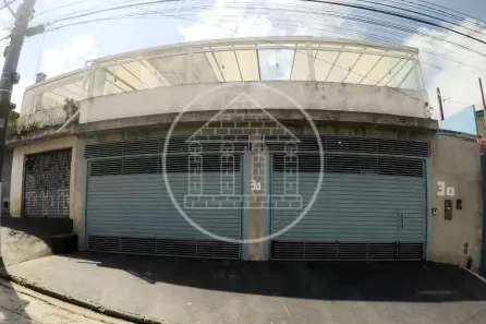 Sobrado com 4 Quartos à venda, 200m² no Jardim Reimberg, São Paulo
