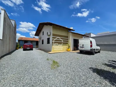 Casa com 3 Quartos à venda, 371m² no Bananal do Sul, Guaramirim
