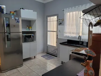Casa com 3 Quartos à venda, 170m² no Vila Liviero, São Paulo