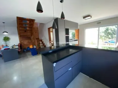 Casa com 3 Quartos à venda, 300m² no Vila Ipiranga, Porto Alegre