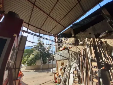 Galpão/Depósito/Armazém à venda, 490m² no Santo Cristo, Rio de Janeiro