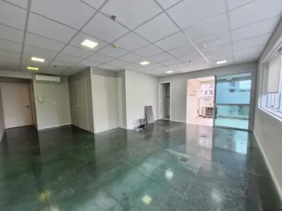 Sala Comercial para alugar, 50m² no Indianópolis, São Paulo