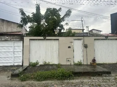 Casa com 2 Quartos à venda, 82m² no Gereraú, Itaitinga